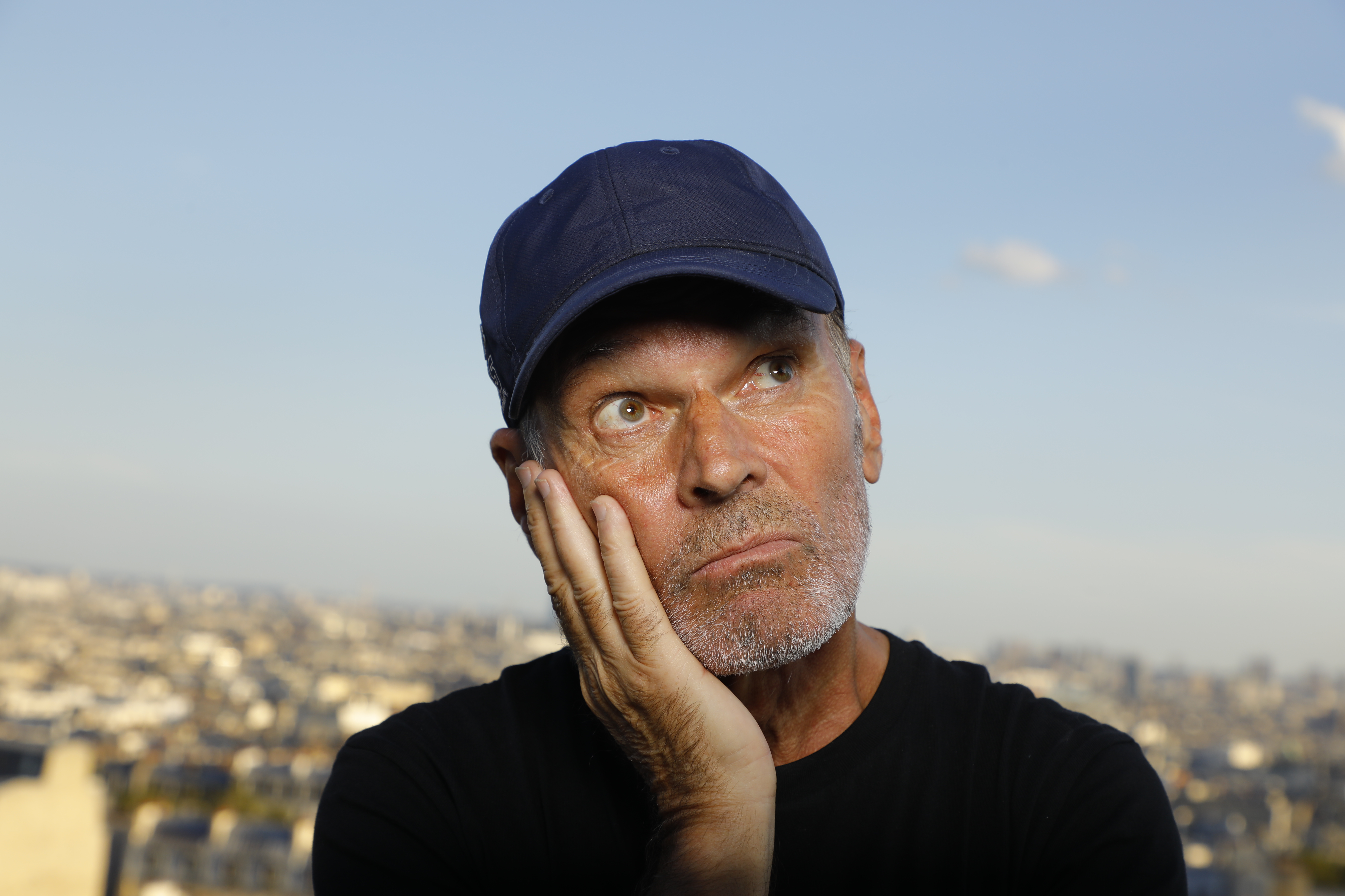 Laurent Baffie Se Pose des Questions — Bords 2 Scènes - L'Orange bleue